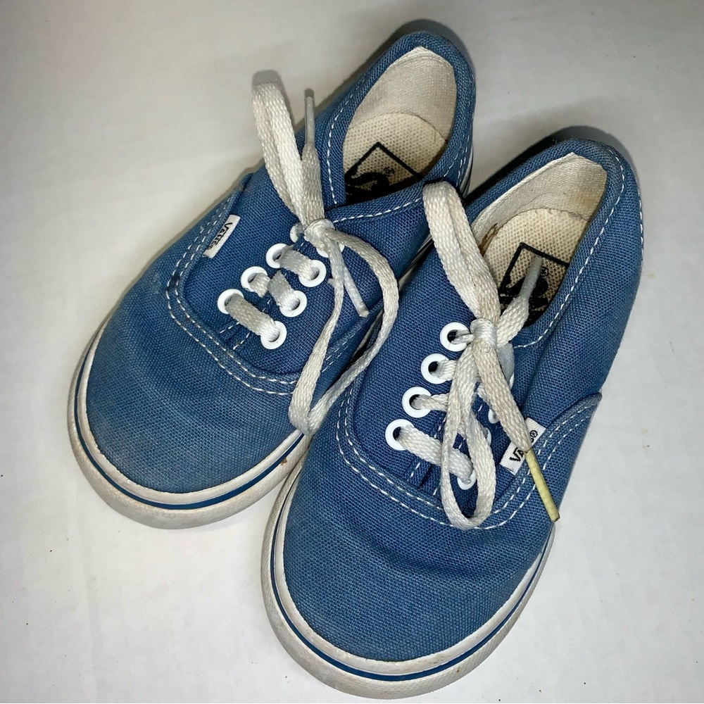 💙 Blue lace up Vans Classics shoes toddler 6.5